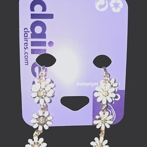 Claire's White Daisy Earrings